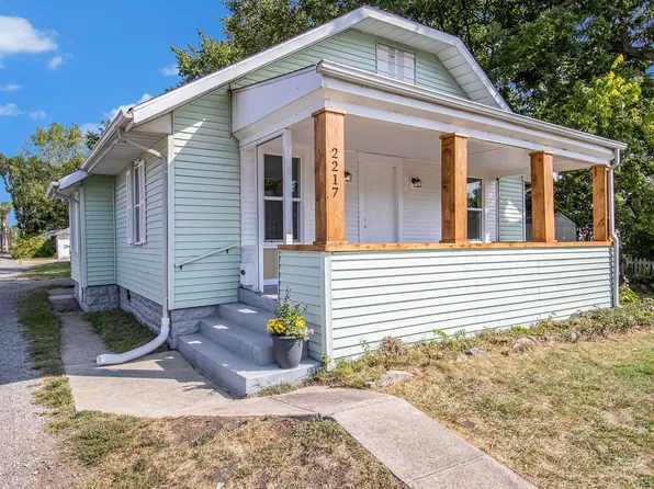 2217 Pleasant St, South Bend, IN 46615