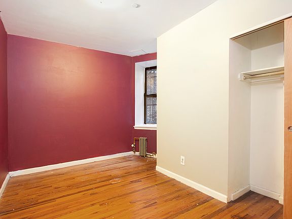 5th image of 304 W 112th St APT G