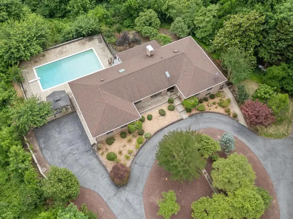 8271 Sycamore Ter, Owings, MD 20736