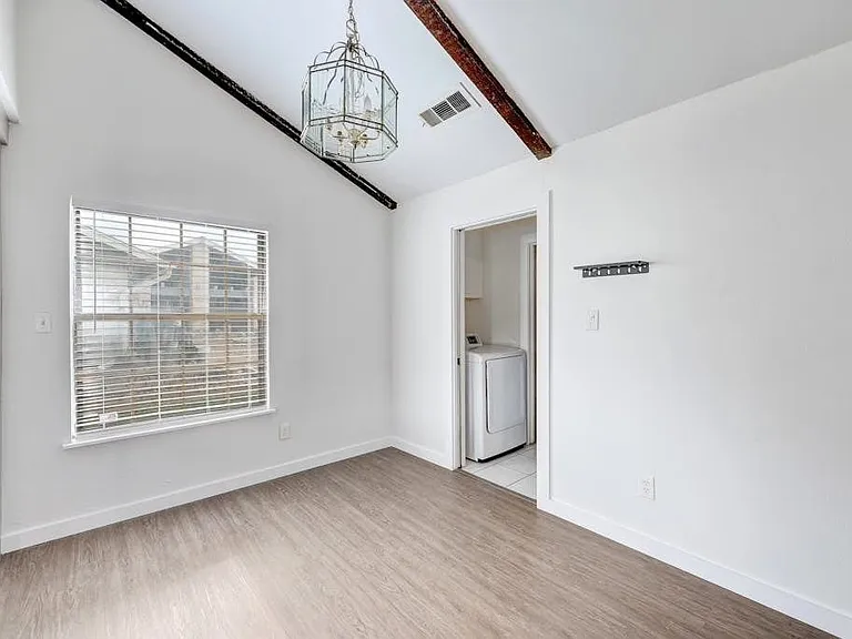 6502 Bridgewater Cv — Photo 14