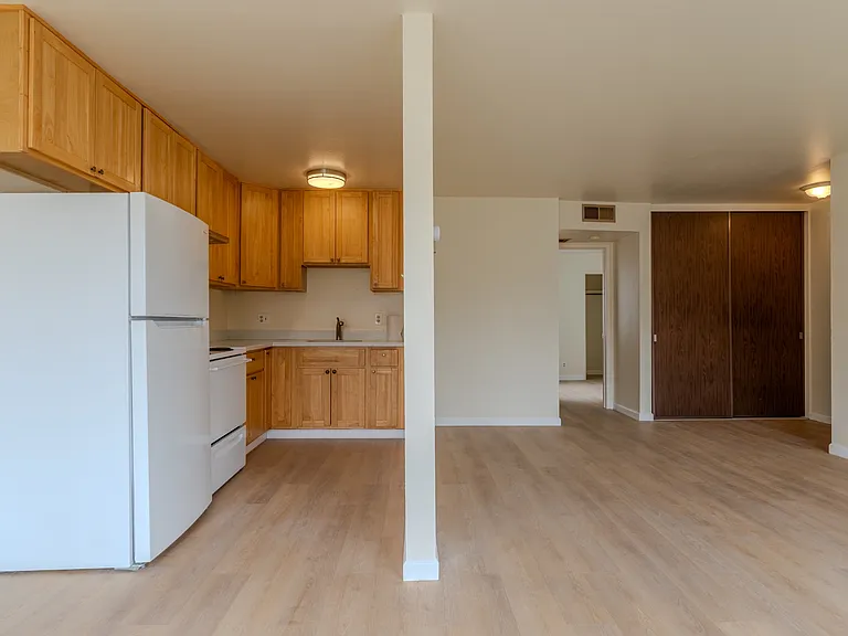 580 Lisbon St #6 — Photo 3