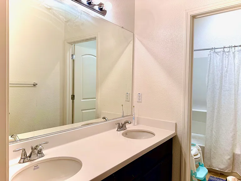 1841 Klamath Ct — Photo 22