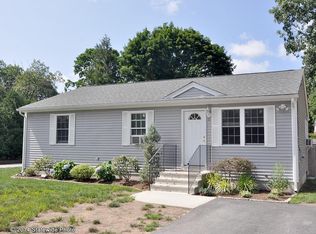 11 Lakeview Dr, Smithfield, RI 02828