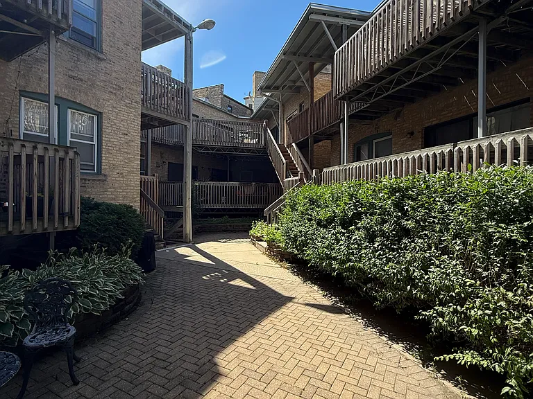 3067 N Clybourn Ave #1F — Photo 13
