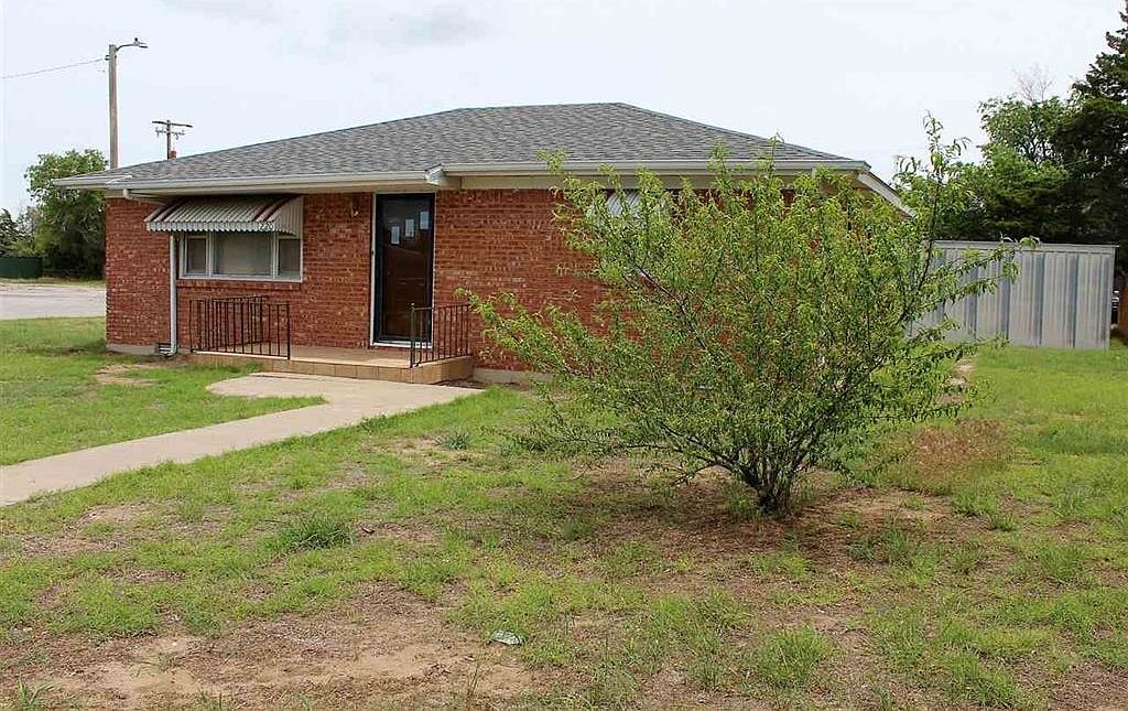 220 N Summer St, Shattuck, OK 73858 MLS 20240022 Zillow