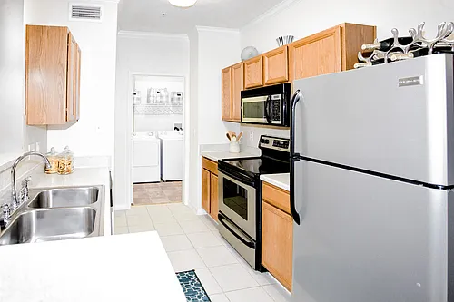 Estancia Apartments Photo 1