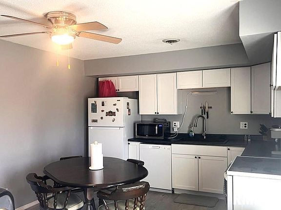 5th image of 9341 Leisure Ln