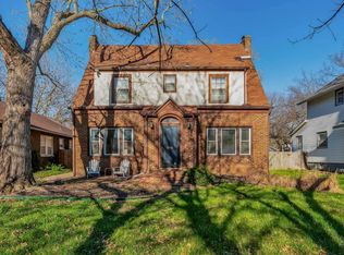 1525 SW Macvicar Ave, Topeka, KS 66604