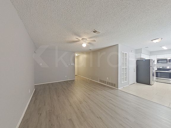 4th image of 1117 Saturn Dr