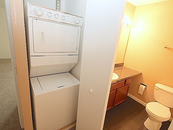 3rd image of 5825 Oakwood Dr APT E