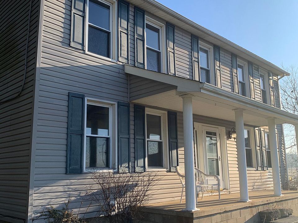 1st image of 215 Water St