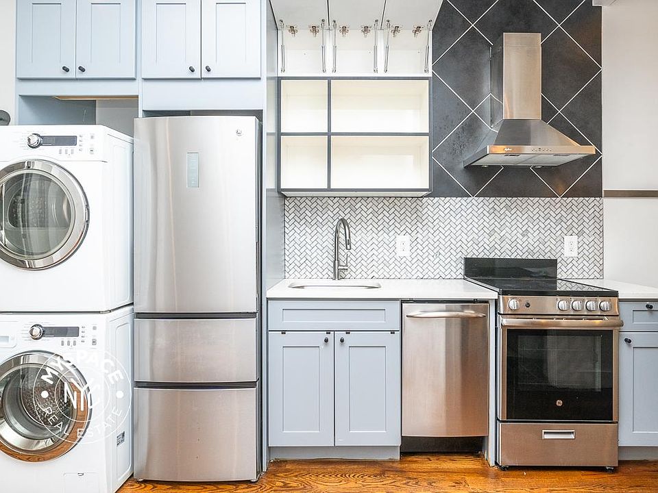 1st image of 85 Graham Ave #2A