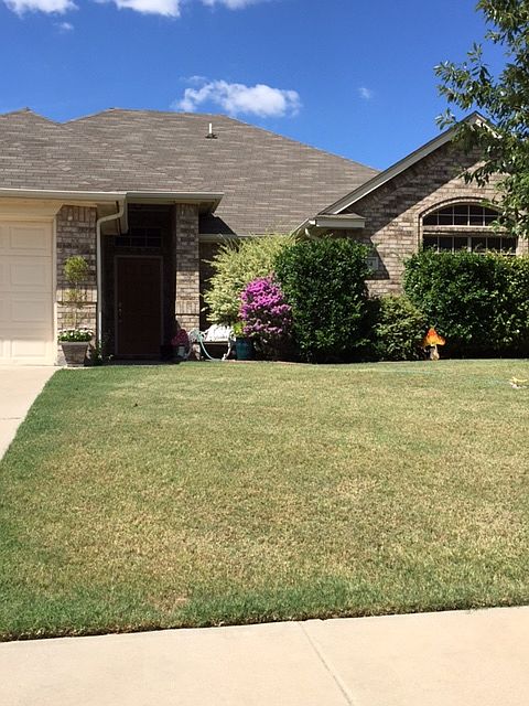 1st image of 934 Benjamin Dr