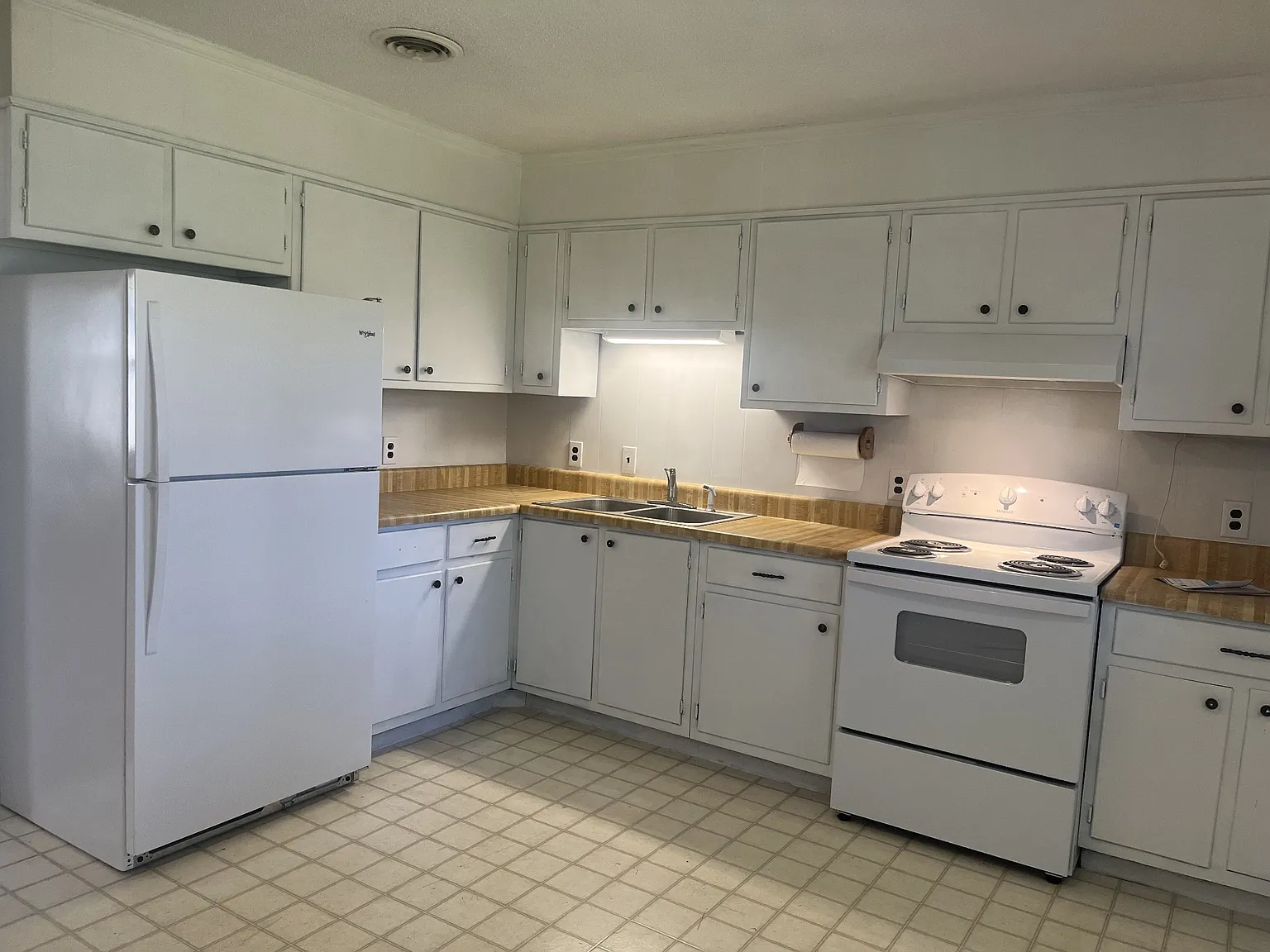 2 bed, 1.0 bath, 940 sqft, $1,400 — Photo 3
