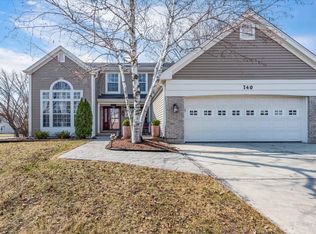 740 Huntington Dr, Carol Stream, IL 60188
