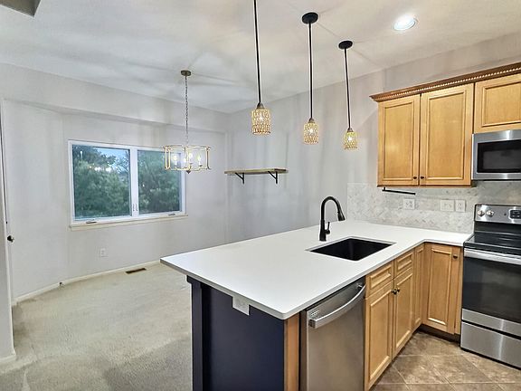 4th image of 4602 N Spyglass St