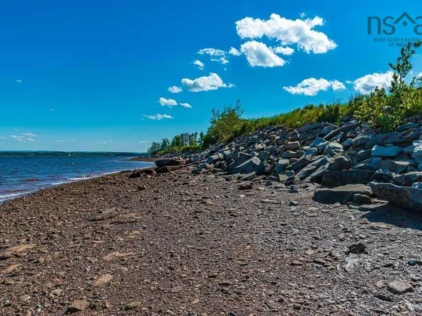 840 Brule Point Rd, Colchester, NS B0K 1V0