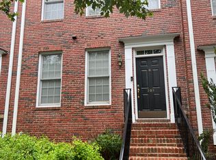 209 Brookgreen Dr, Chapel Hill, NC 27516