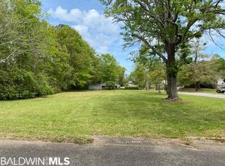 202 Hillside Dr, Chickasaw, AL 36611