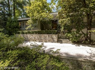 7100 Crail Dr, Bethesda, MD 20817