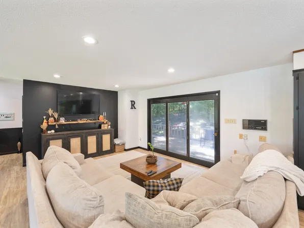 326 Dogwood Dr, Decaturville, TN 38329