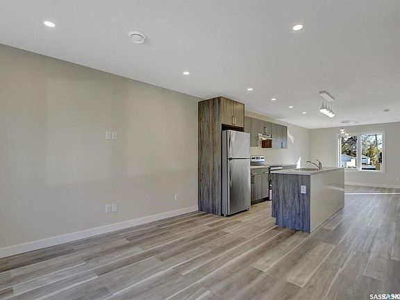 4th image of 2423 Reynolds STREET