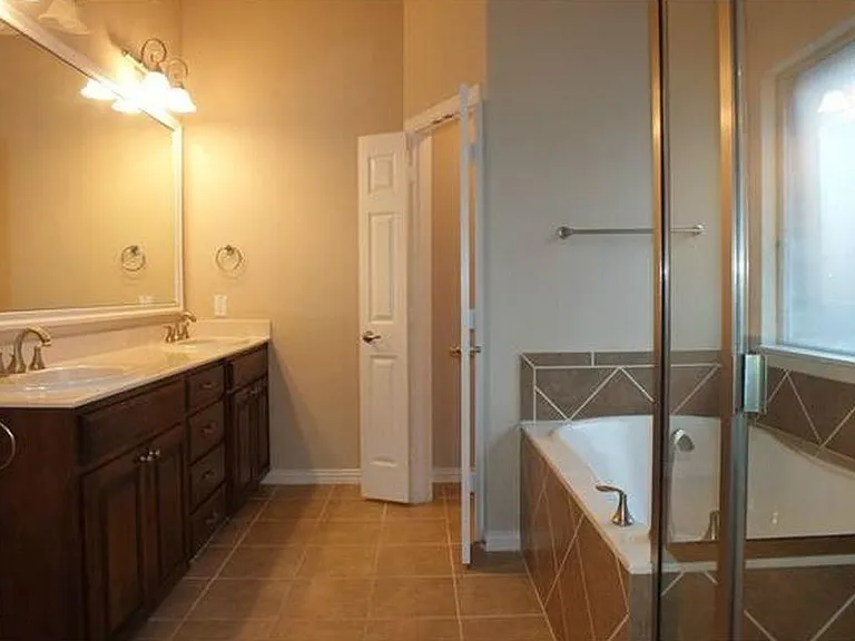 Master Bath1