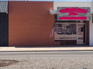 813 N 1st St, Artesia, NM 88210