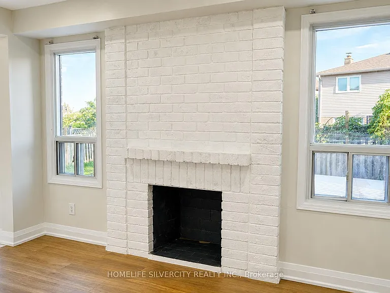16 Norwood Pl — Photo 6