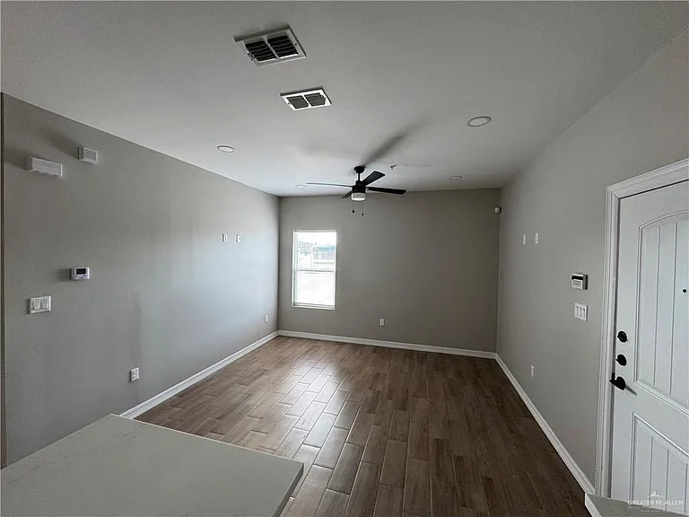 806 Ragland St #1 — Photo 3