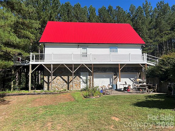 2nd image of 651 Dills Rd