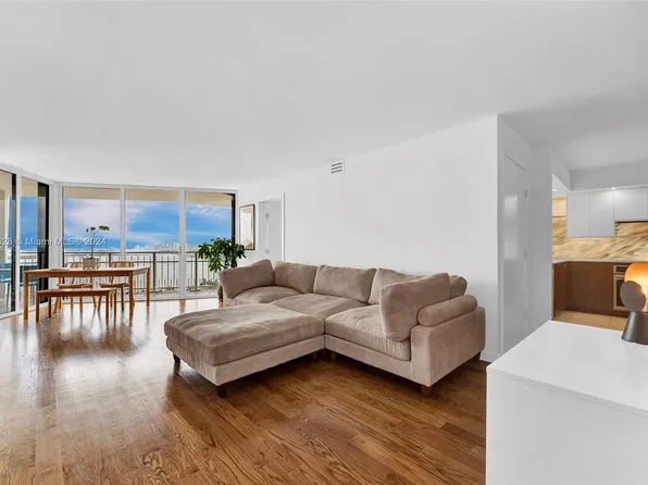 4000 Towerside Ter APT 2310, Miami, FL 33138
