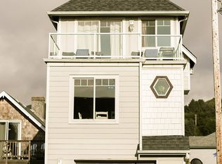 276 S Pacific St, Rockaway Beach, OR