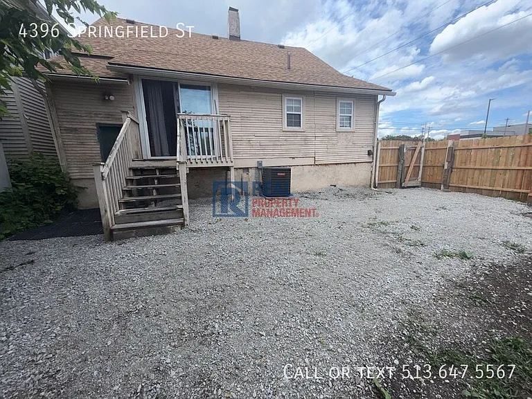 4396 Springfield St — Photo 34