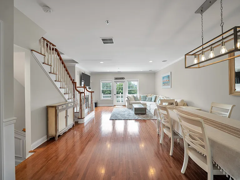 302 Villa Dr — Photo 13