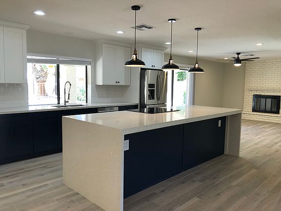 2nd image of 16628 N 53rd Pl
