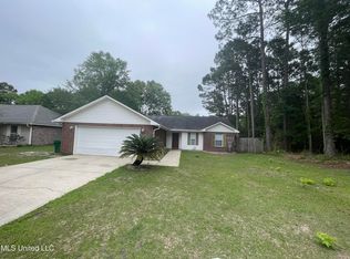 1300 Oak St, Ocean Springs, MS 39564