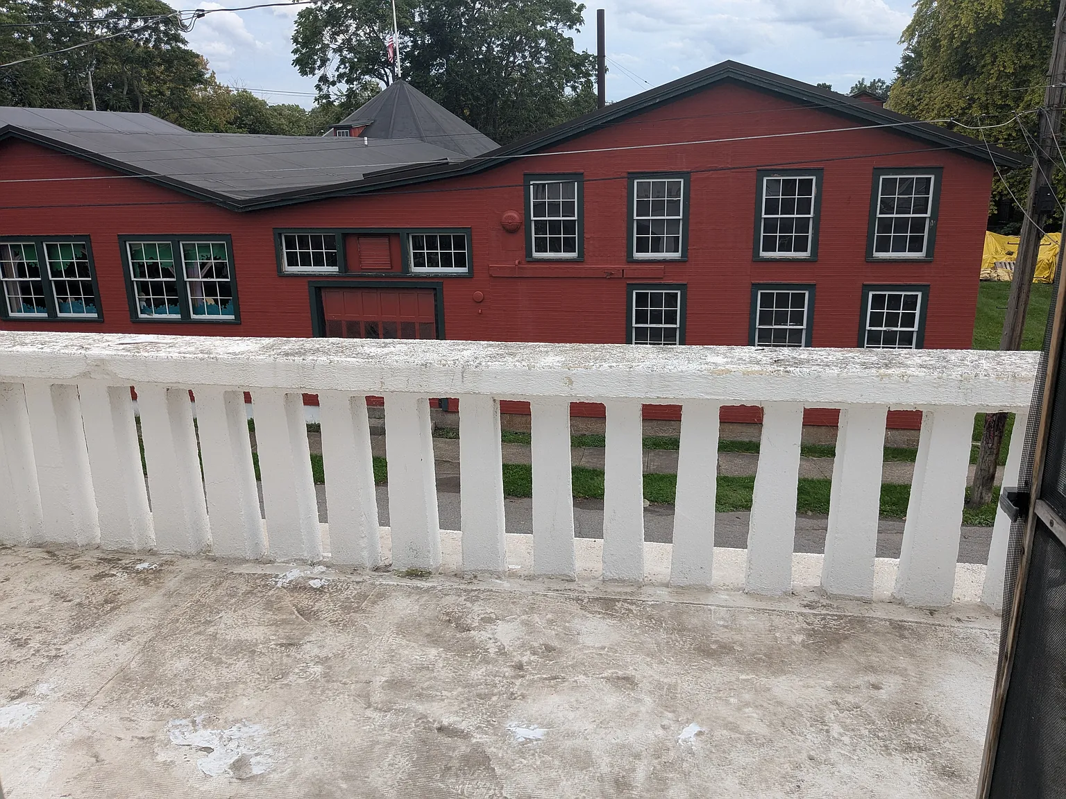 2 bed, $1,100 — Photo 3