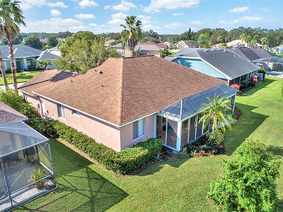 3rd image of 4461 Fairway Oaks Dr