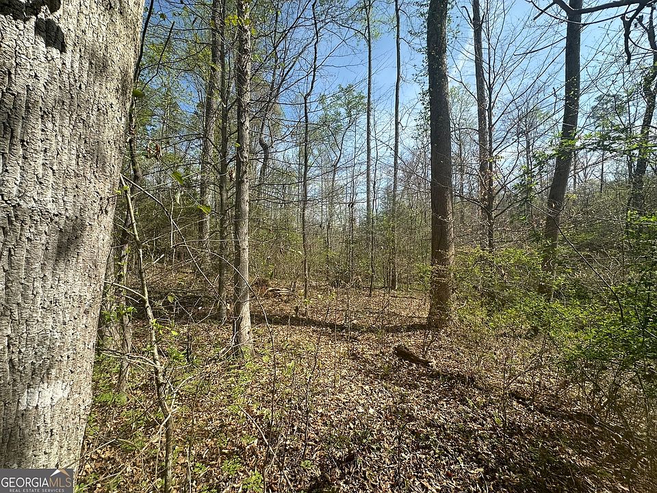 2nd image of 196 Chateau Village Dr