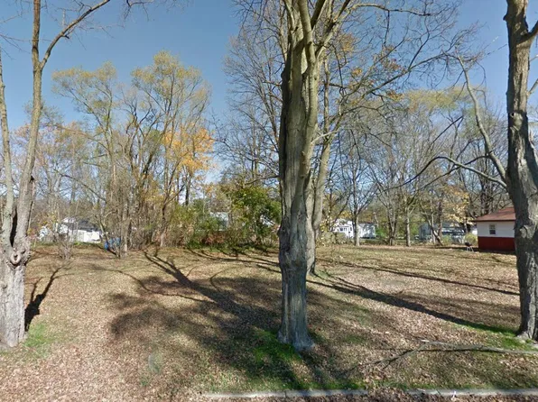 1613 Huron St, Niles, MI 49120