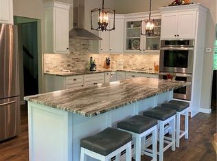 4251 N Forest Ridge Dr, Ashtabula, OH 44004