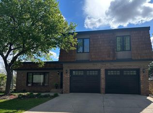 1134 9th St N, Saint James, MN 56081