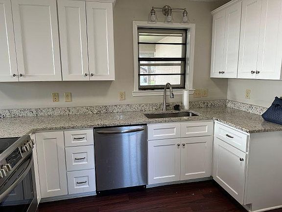 2nd image of 360 Ashana Dr