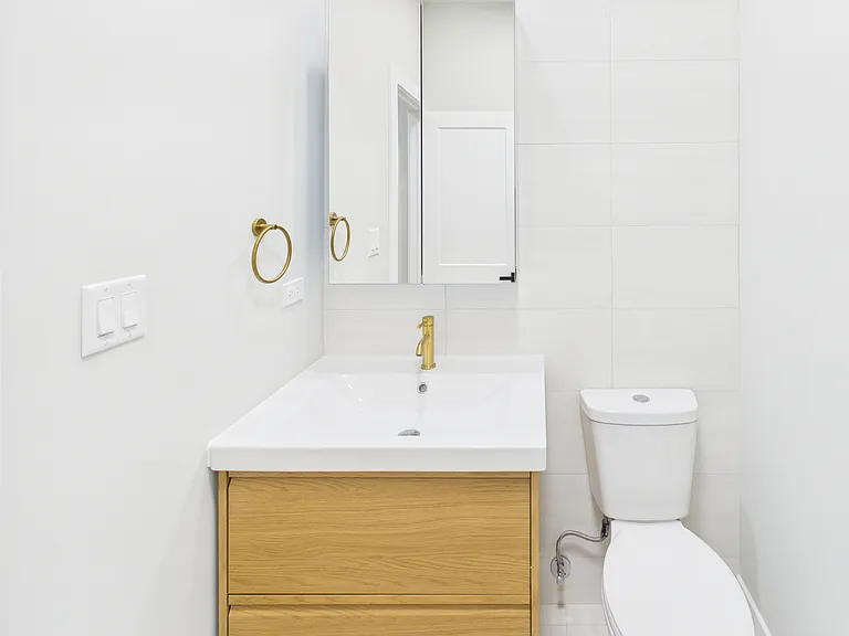 2236 W Cermak Rd #1R — Photo 16