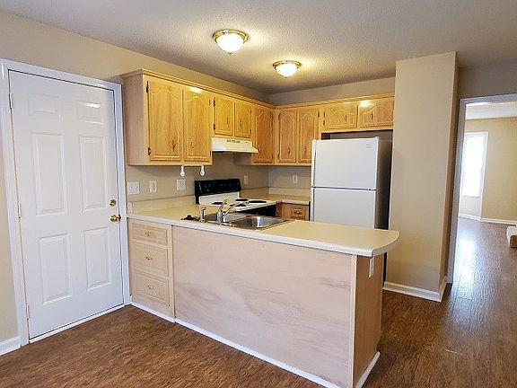 4th image of 3444 Kingfisher Dr