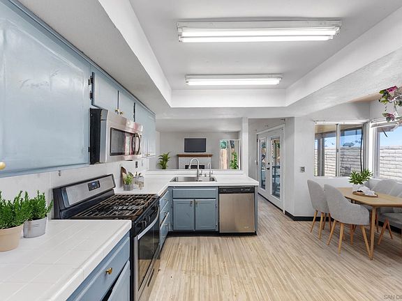 5th image of 16568 San Juan Ct