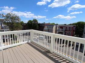 109 Pleasant St