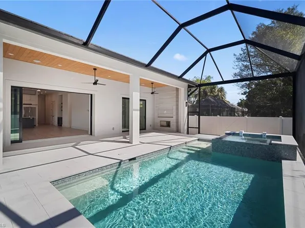 786 107th AVE N, NAPLES, FL 34108