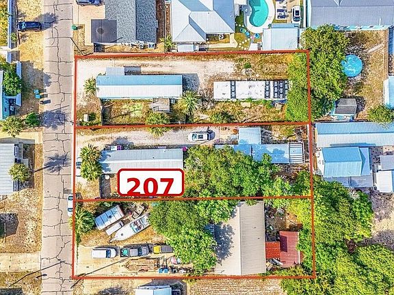 4th image of 207 El Reposo Pl